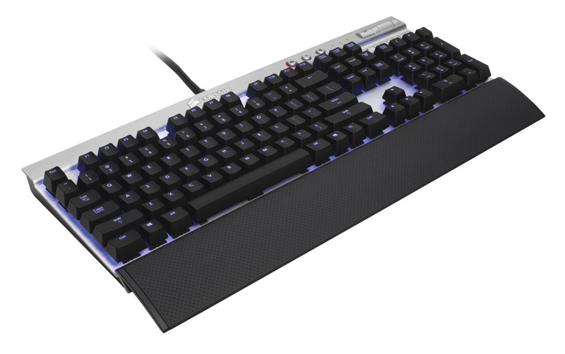 Corsair Vengeance K70 01