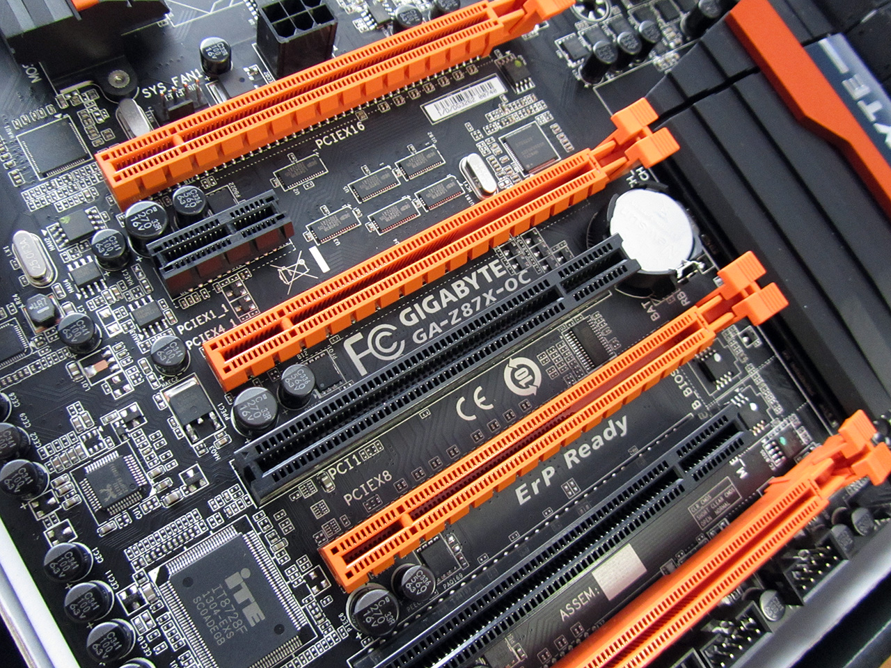 gigabyte-ga-z78x-oc-10
