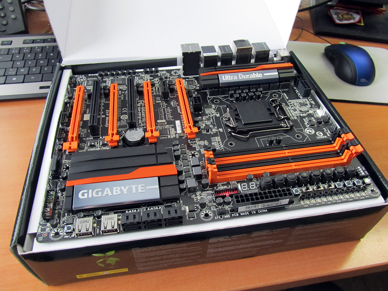 gigabyte-ga-z78x-oc-3